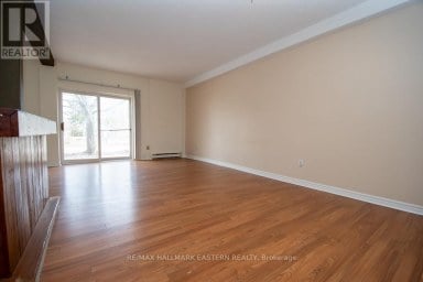 813 WATER ST. & 11 ARGYLE STREET Peterborough (Northcrest Ward 5) Ontario photo 36