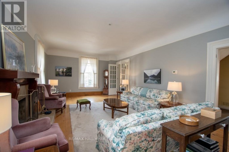 813 WATER STREET, Peterborough (Northcrest Ward 5), Ontario, K9H3N7