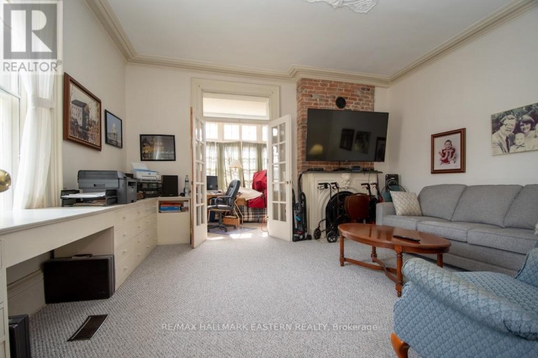 813 WATER STREET, Peterborough (Northcrest Ward 5), Ontario, K9H3N7