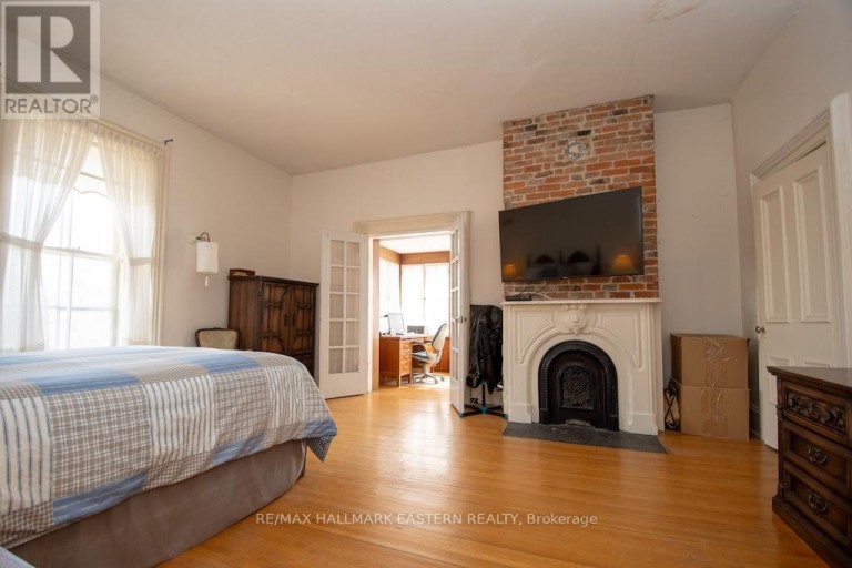 813 WATER STREET, Peterborough (Northcrest Ward 5), Ontario, K9H3N7