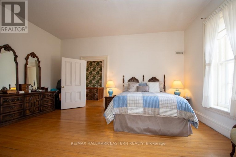 813 WATER STREET, Peterborough (Northcrest Ward 5), Ontario, K9H3N7