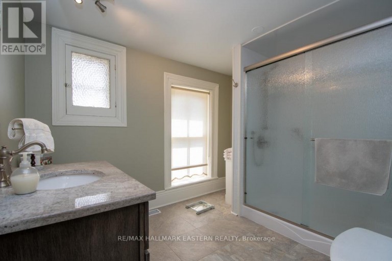 813 WATER STREET, Peterborough (Northcrest Ward 5), Ontario, K9H3N7