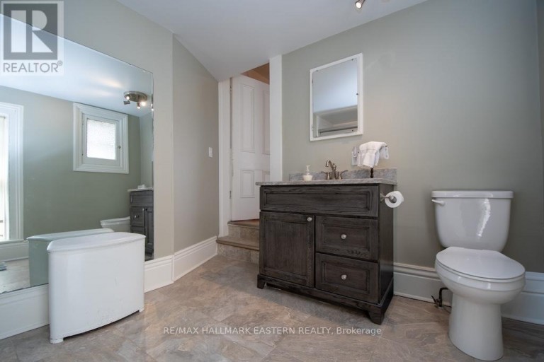 813 WATER STREET, Peterborough (Northcrest Ward 5), Ontario, K9H3N7