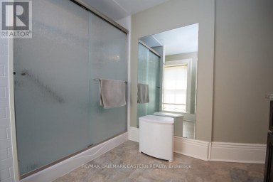 813 WATER STREET Peterborough (Northcrest Ward 5) Ontario photo 32