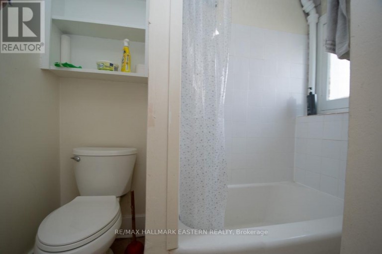 813 WATER STREET, Peterborough (Northcrest Ward 5), Ontario, K9H3N7