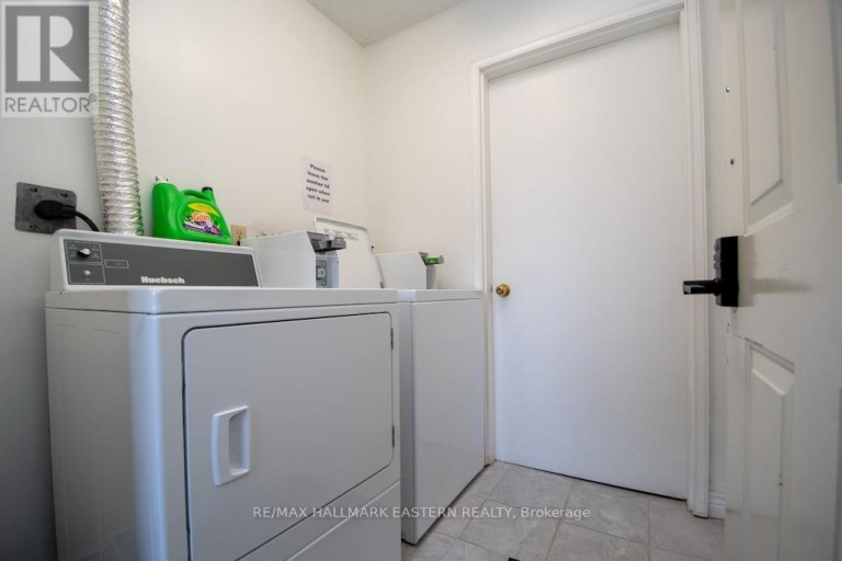 11 ARGYLE STREET, Peterborough (Northcrest Ward 5), Ontario, K9H7M2
