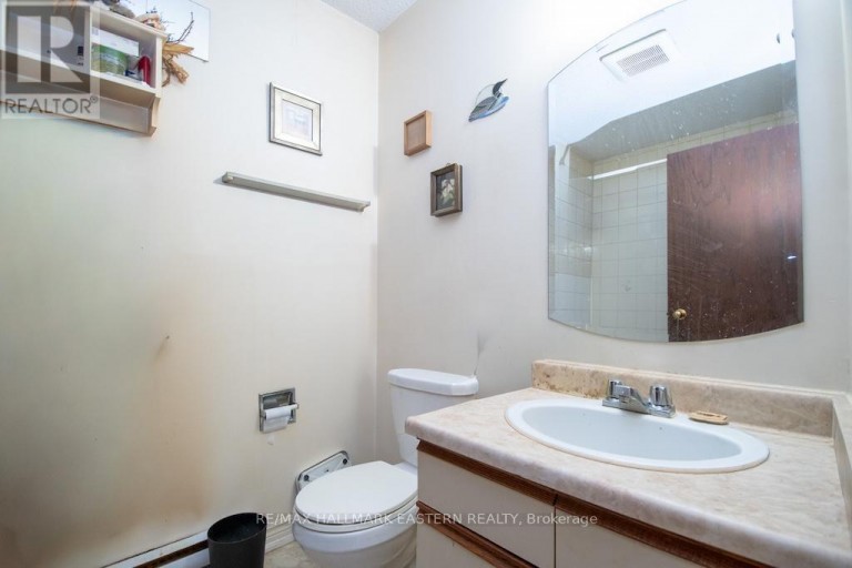 11 ARGYLE STREET, Peterborough (Northcrest Ward 5), Ontario, K9H7M2