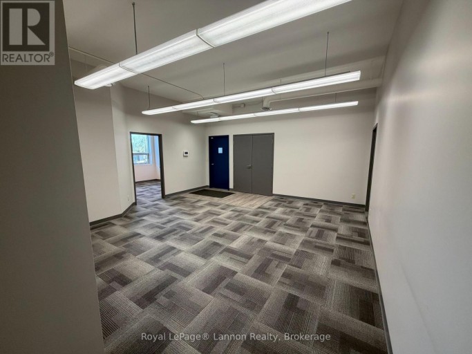595 ARTHUR ST STREET W, Thunder Bay (Edgewater Park), Ontario, P7E5R5
