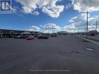 595 ARTHUR ST STREET W Thunder Bay (Edgewater Park) Ontario photo 4