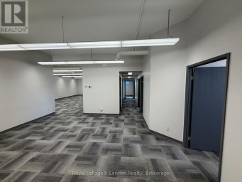595 ARTHUR ST STREET W Thunder Bay (Edgewater Park) Ontario photo 5
