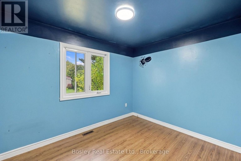 3 SHIRLEY COURT, Blue Mountains, Ontario, N0H2P0