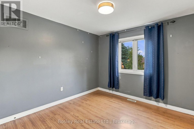3 SHIRLEY COURT, Blue Mountains, Ontario, N0H2P0