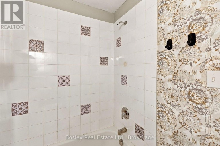 3 SHIRLEY COURT, Blue Mountains, Ontario, N0H2P0