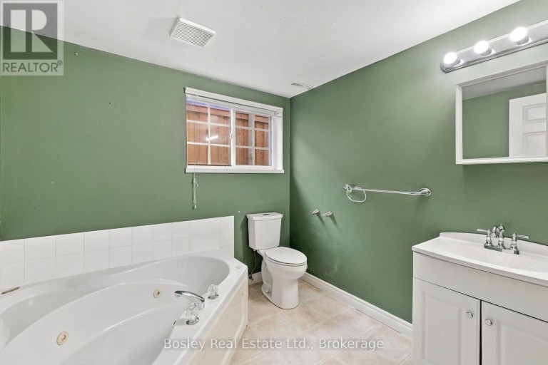 3 SHIRLEY COURT, Blue Mountains, Ontario, N0H2P0