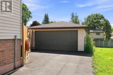 61 Bristol PL Sault Ste. Marie Ontario photo 48
