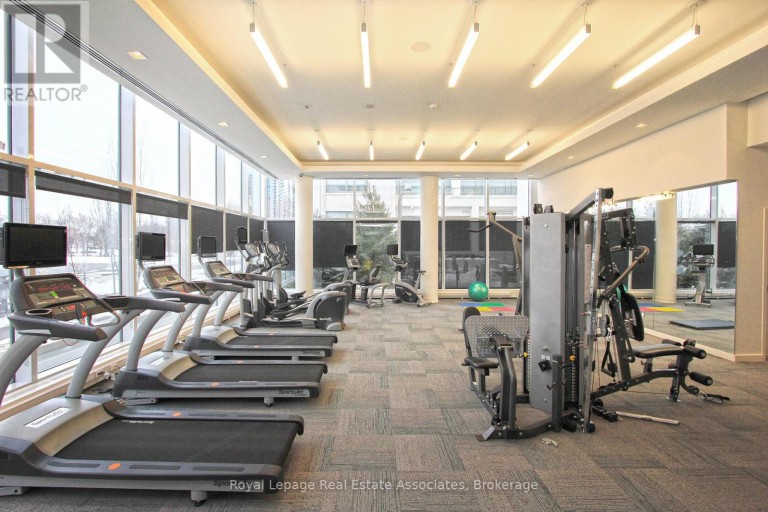 1002 - 90 STADIUM ROAD, Toronto (Niagara), Ontario, M5V3W5