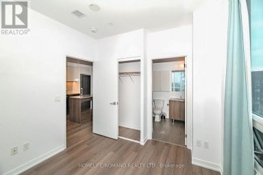 1602 - 31 TIPPETT ROAD Toronto (Clanton Park) Ontario photo 10