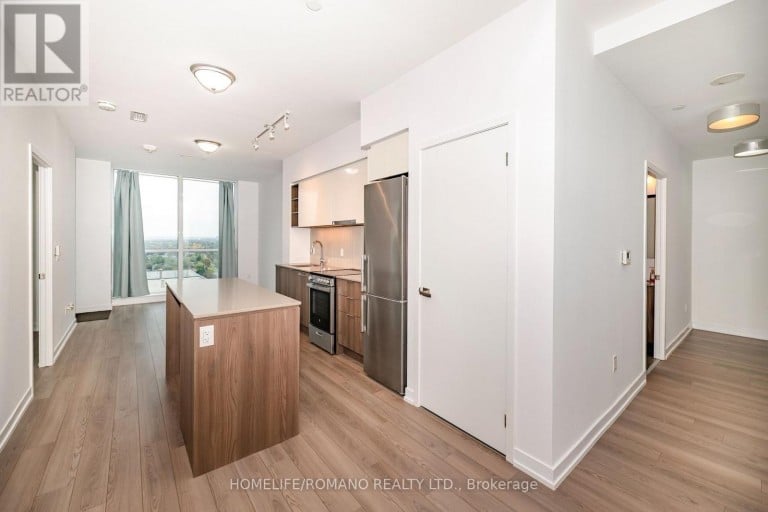1602 - 31 TIPPETT ROAD, Toronto (Clanton Park), Ontario, M3H0C8