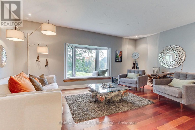 15 LOBRAICO LANE, Whitchurch-Stouffville, Ontario, L4A7X5