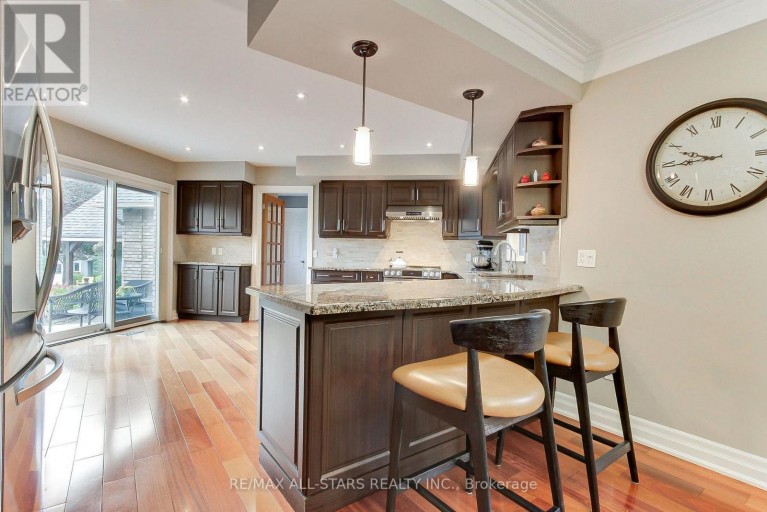 15 LOBRAICO LANE, Whitchurch-Stouffville, Ontario, L4A7X5