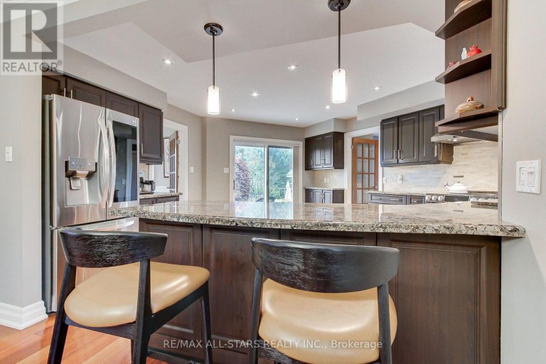 15 LOBRAICO LANE, Whitchurch-Stouffville, Ontario, L4A7X5