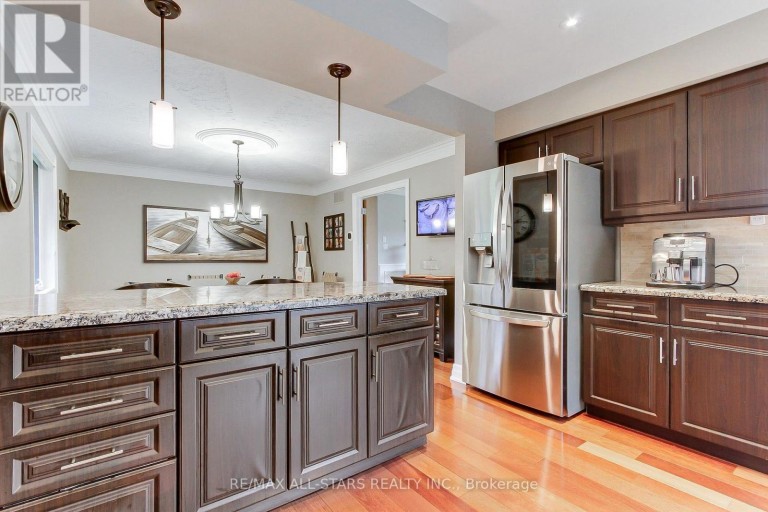 15 LOBRAICO LANE, Whitchurch-Stouffville, Ontario, L4A7X5