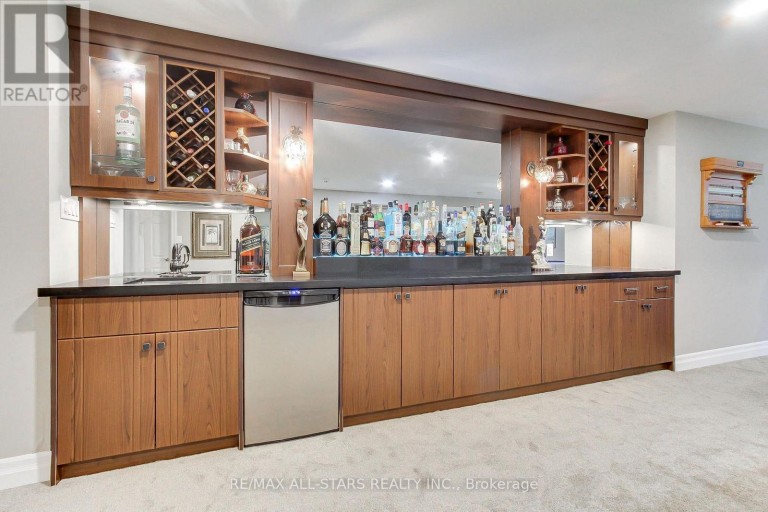 15 LOBRAICO LANE, Whitchurch-Stouffville, Ontario, L4A7X5