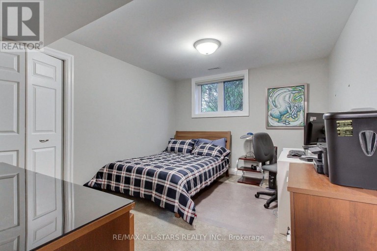 15 LOBRAICO LANE, Whitchurch-Stouffville, Ontario, L4A7X5