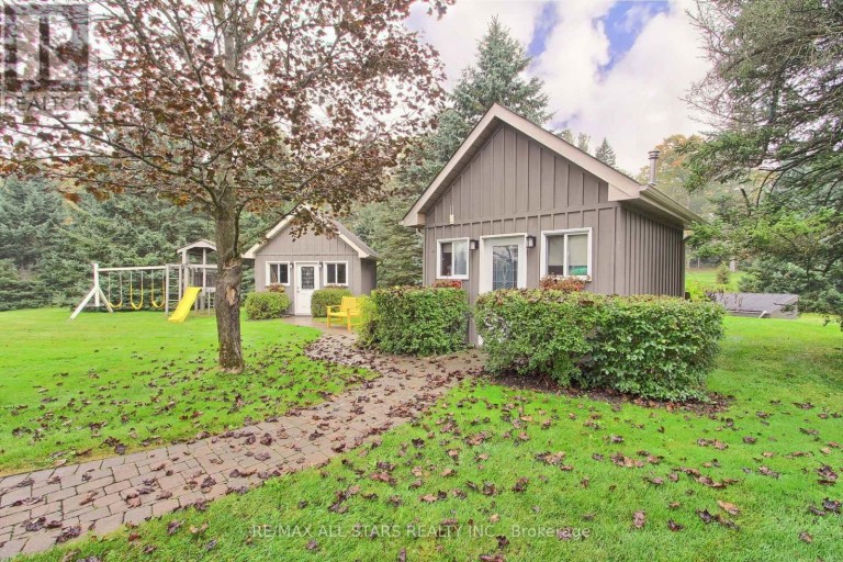 15 LOBRAICO LANE, Whitchurch-Stouffville, Ontario, L4A7X5