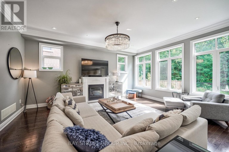 23 TRAIL BOULEVARD, Springwater (Centre Vespra), Ontario, L9X0S3