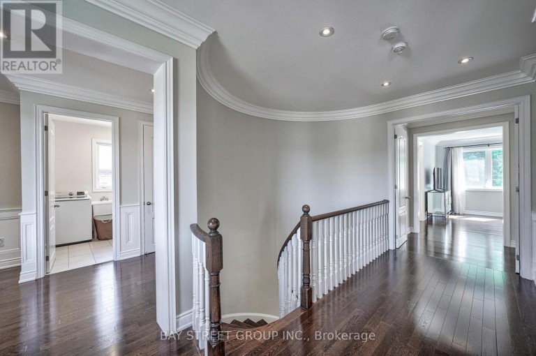 23 TRAIL BOULEVARD, Springwater (Centre Vespra), Ontario, L9X0S3