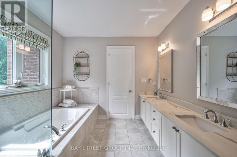 23 TRAIL BOULEVARD, Springwater (Centre Vespra), Ontario, L9X0S3