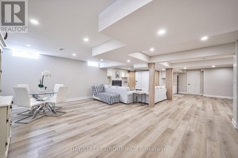 23 TRAIL BOULEVARD, Springwater (Centre Vespra), Ontario, L9X0S3