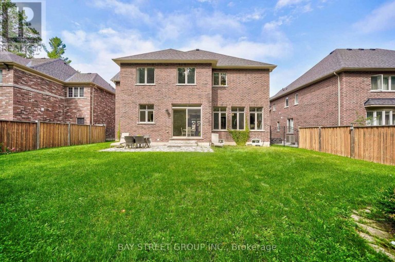 23 TRAIL BOULEVARD, Springwater (Centre Vespra), Ontario, L9X0S3