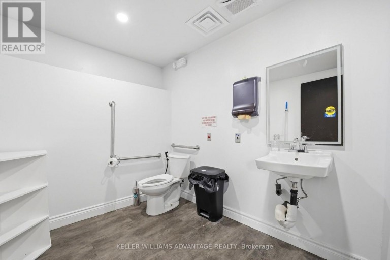 7 - 41 JAMES SNOW PKWY N PARKWAY, Milton (DG Derry Green), Ontario, L9E0H1
