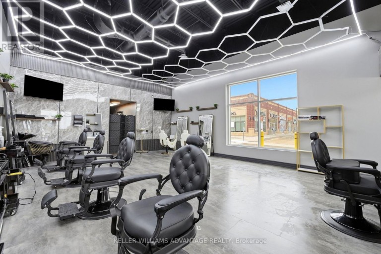 7 - 41 JAMES SNOW PKWY N PARKWAY, Milton (DG Derry Green), Ontario, L9E0H1