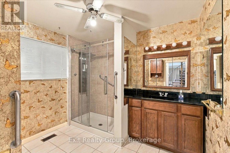 102 ORCHARD DRIVE, Belleville (Belleville Ward), Ontario, K8P2K7