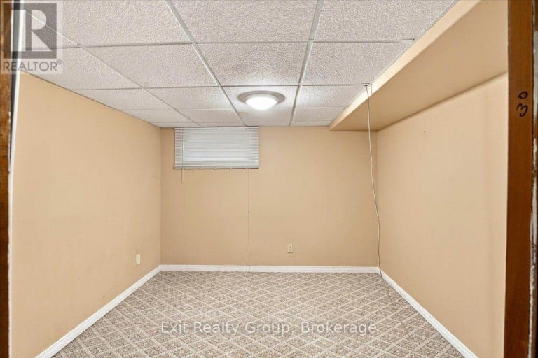 102 ORCHARD DRIVE, Belleville (Belleville Ward), Ontario, K8P2K7