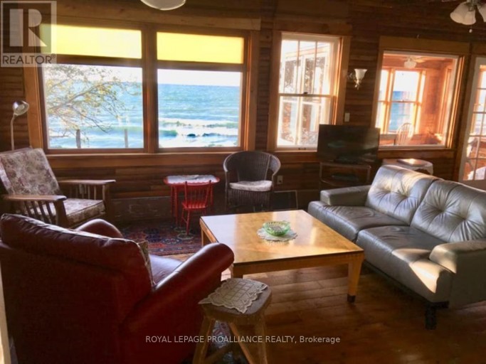 20 WEST STREET, Prince Edward County (Wellington), Ontario, K0K3L0