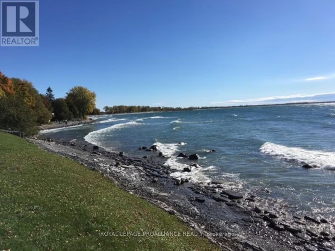 20 WEST STREET, Prince Edward County (Wellington), Ontario, K0K3L0
