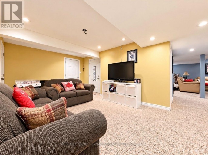 5 DENFIELD ROAD, Kawartha Lakes (Lindsay), Ontario, K9V0B4