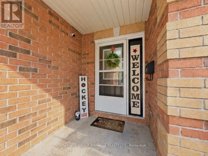5 DENFIELD ROAD, Kawartha Lakes (Lindsay), Ontario, K9V0B4
