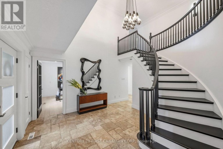86 TOBIN COURT, London South (South C), Ontario, N6K3Y4