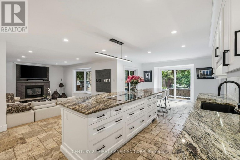 86 TOBIN COURT, London South (South C), Ontario, N6K3Y4