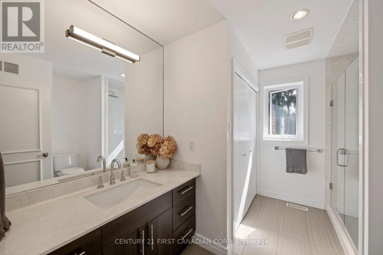 86 TOBIN COURT, London South (South C), Ontario, N6K3Y4