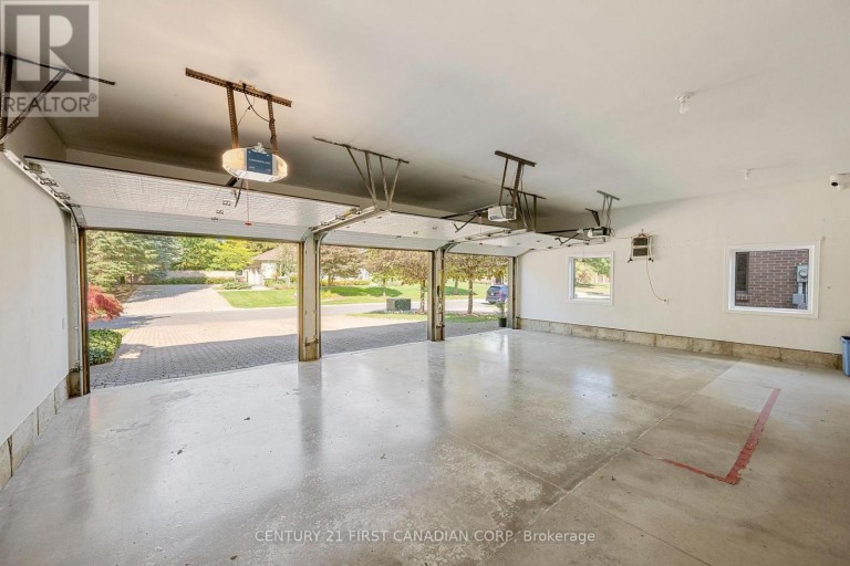 86 TOBIN COURT, London South (South C), Ontario, N6K3Y4