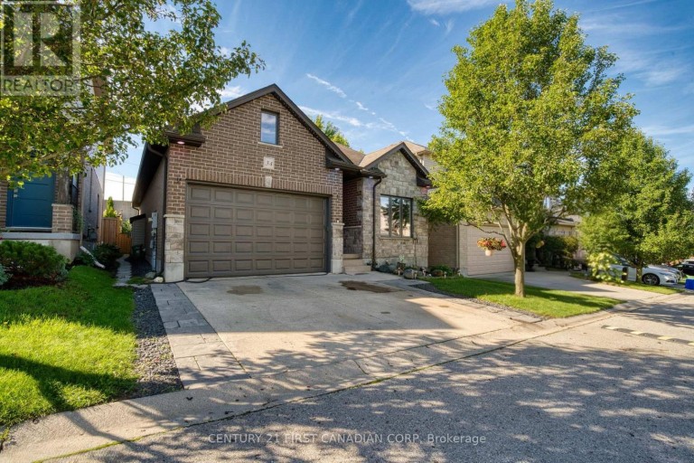 34 - 777 APRICOT DRIVE, London South (South K), Ontario, N6K5B3