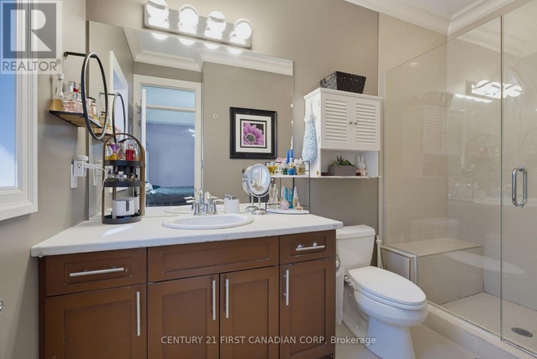 34 - 777 APRICOT DRIVE, London South (South K), Ontario, N6K5B3