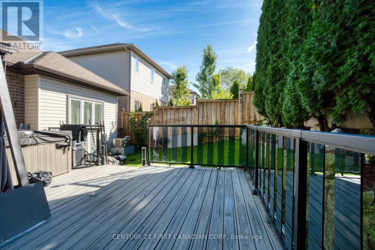 34 - 777 APRICOT DRIVE, London South (South K), Ontario, N6K5B3
