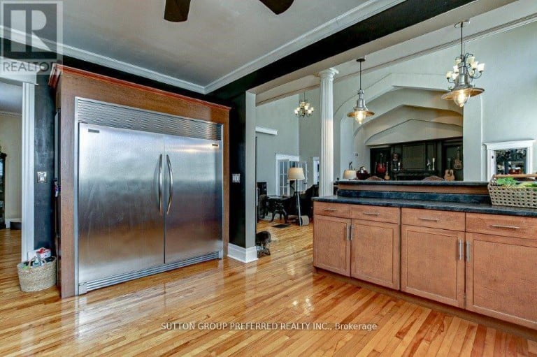 73 FIFTH AVENUE, St. Thomas, Ontario, N5R4C9